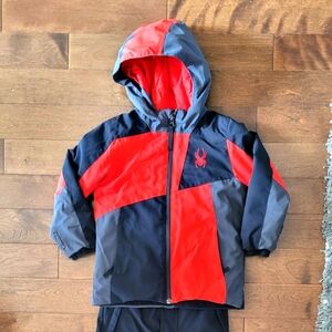 Spyder winter coat. Site 4T